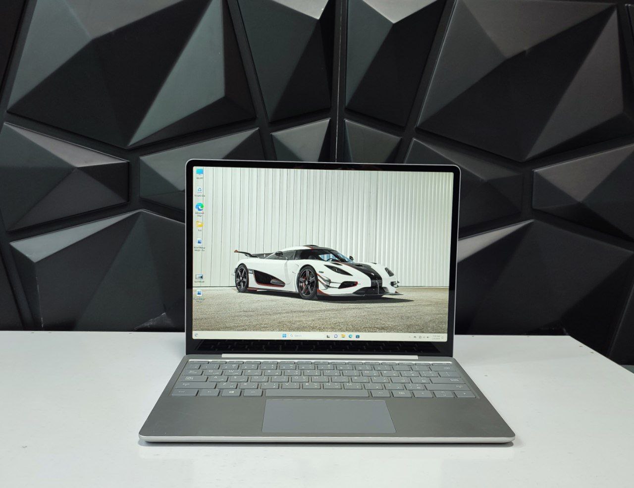 Microsoft Surface Laptop Go