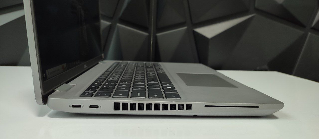 لپتاپ استوک Dell Precision 3561