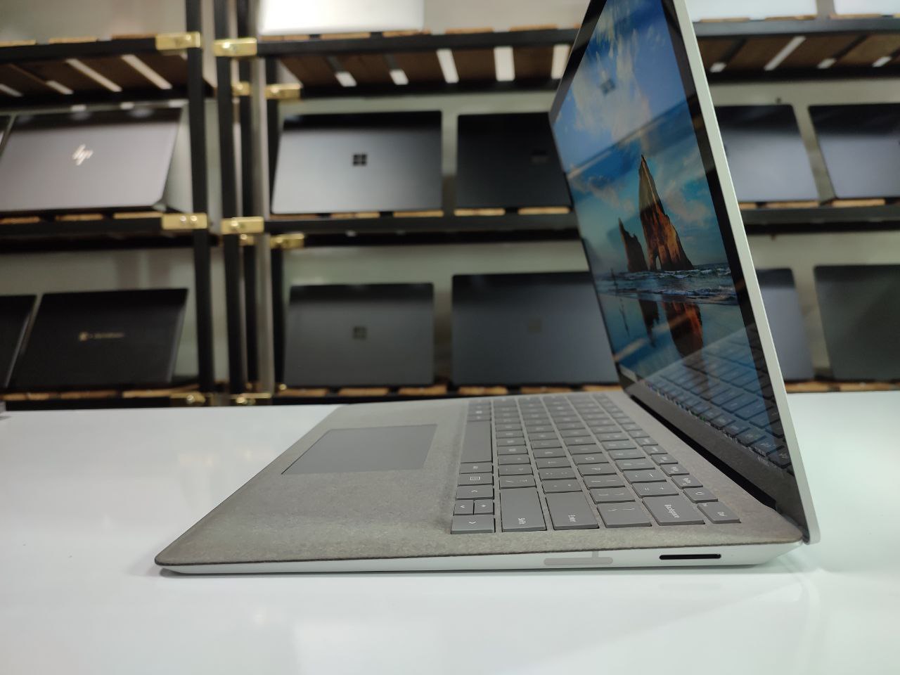 Surface Laptop 2