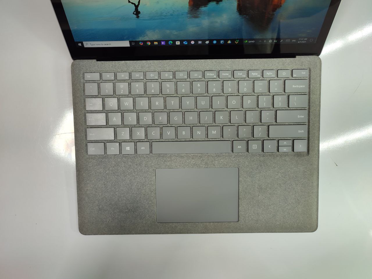 Surface Laptop 2